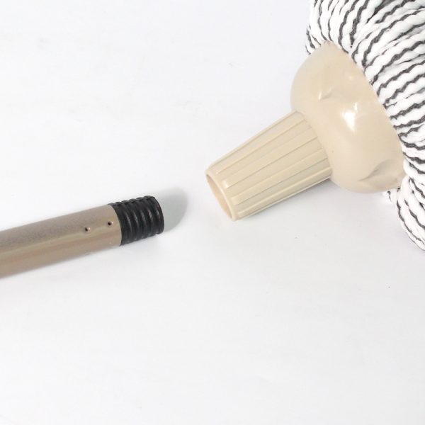 Newly upgraded old-fashioned hollow cotton mop - Image 4